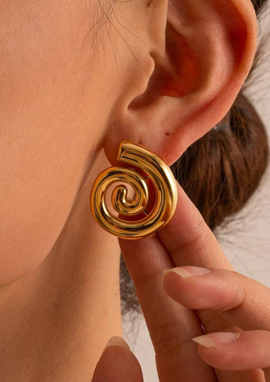 Aína Anti - tarnish Gold Plated Round Shaped Stud Earrings ✨