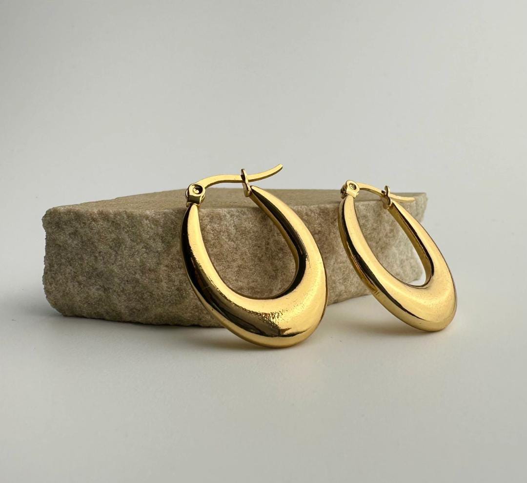 Aína Anti-Tarnish Stainless Steel Hoop Earrings ✨