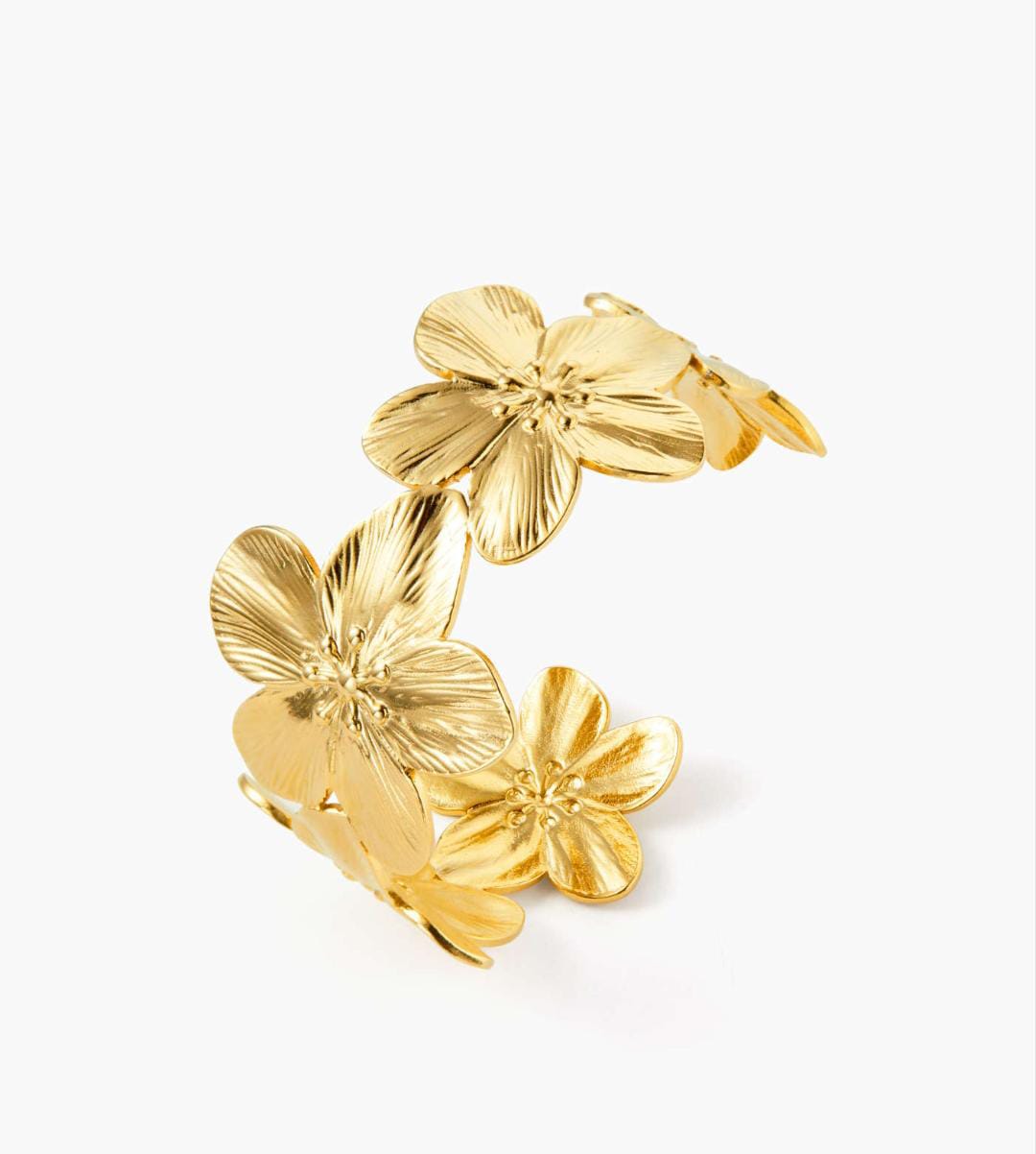 Aína Anti-Tarnish Golden Flower Bracelet ( Adjustable Size) ✨