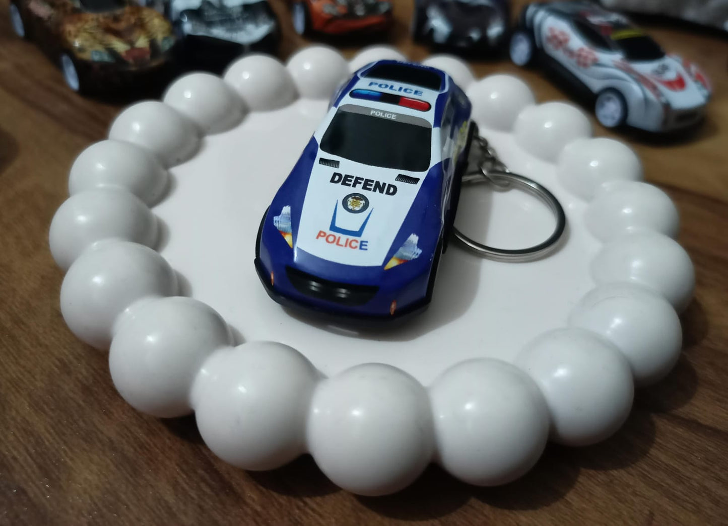 Police Defender Car Keychain 🚨 🚓