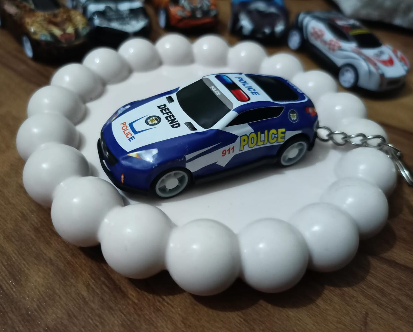 Police Defender Car Keychain 🚨 🚓