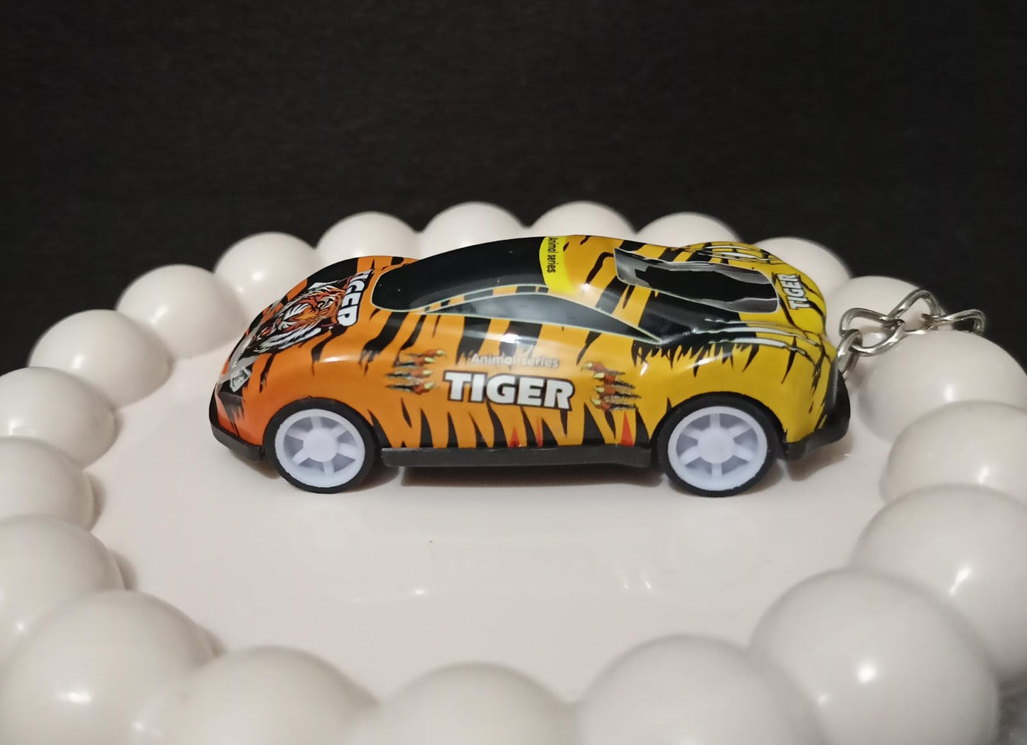 🐯 Tiger-Themed Miniature Car Keychain