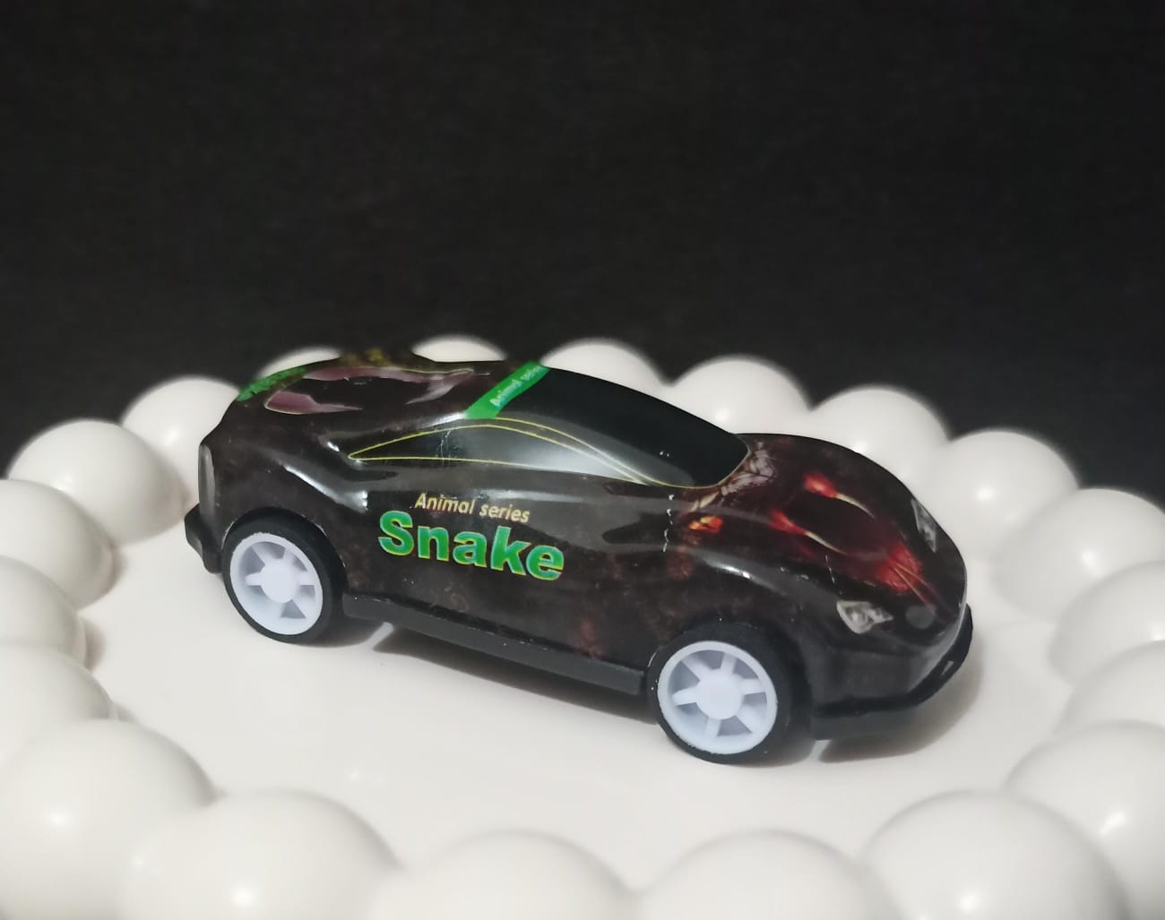🐍 Snake Strike Keychain Car
