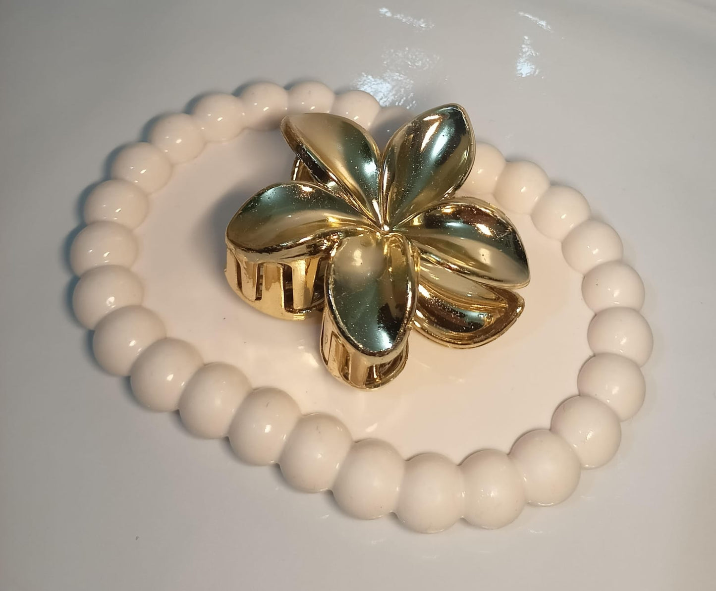 Golden Bloom Hair Claw 🌸✨