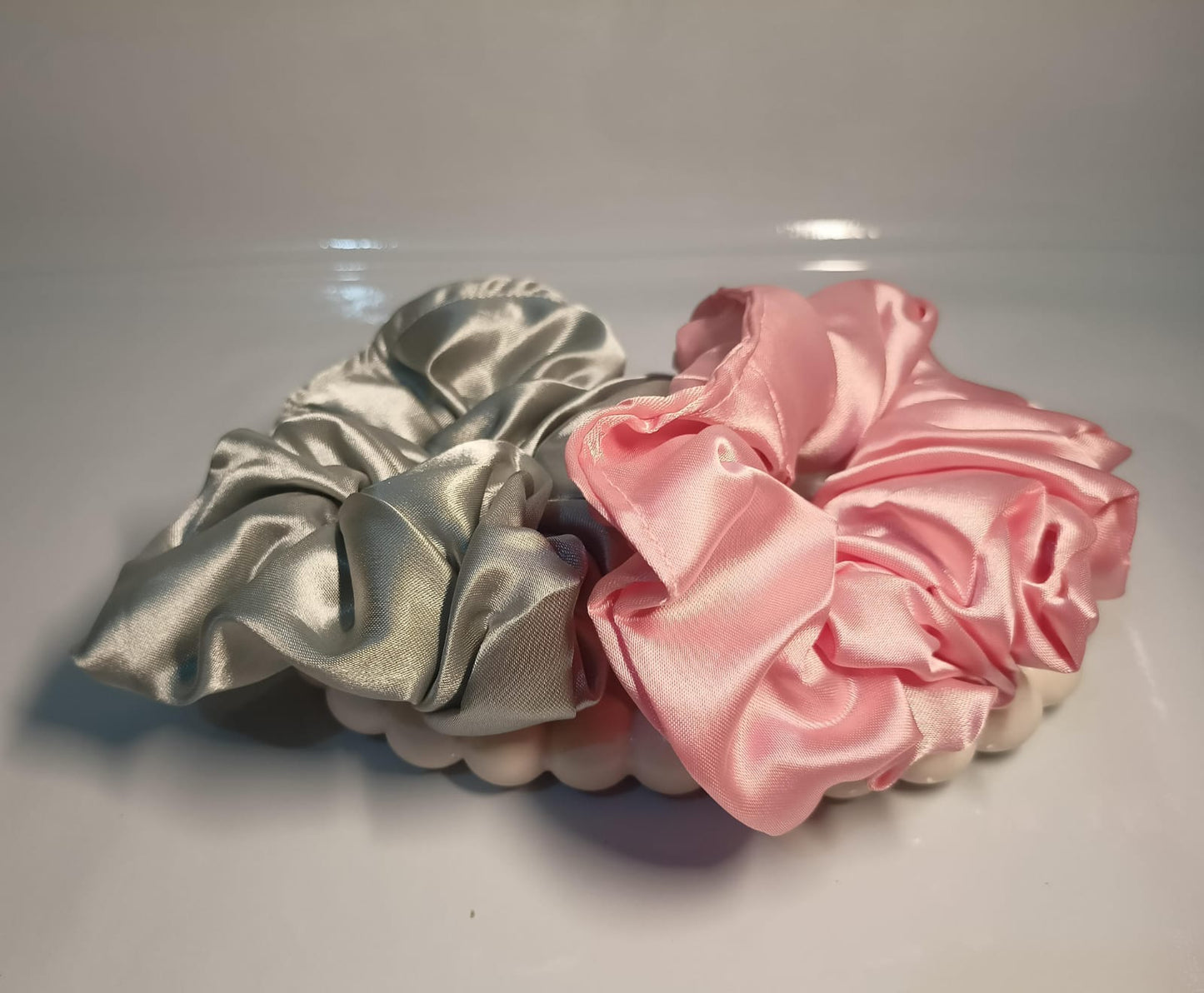 Glossy Scrunchies Duo