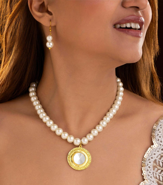 Aína Anti-Tarnish Pearl Pendant Necklace Set With Earrings ✨
