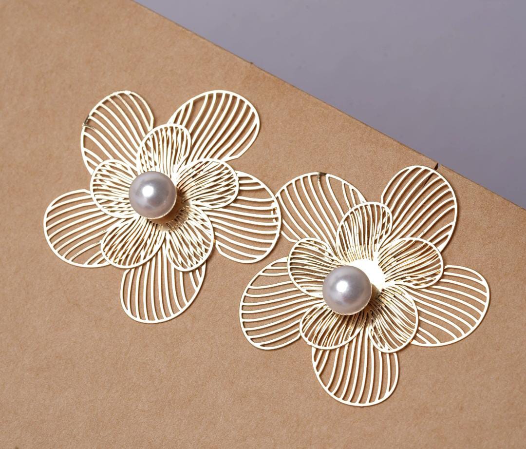 Korean Style Designer Golden Colour Flower Studs with Pearl Accents✨