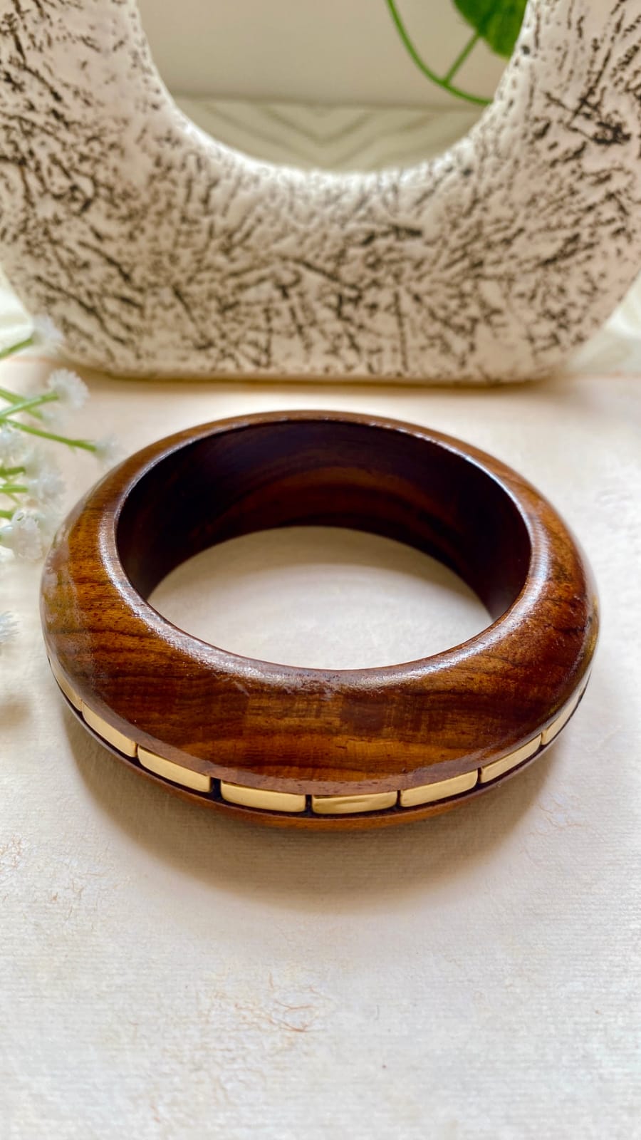 Classic Polished Wooden Bangle with Brass Inlay (Size:2.6)
