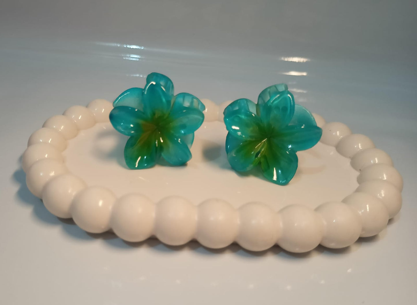 Small Size Resin Flower Claw duo